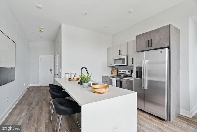 Photo - 2233 N 7th St