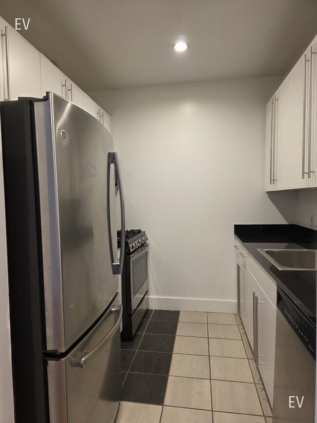 Photo - 50 Murray-ev908 Unit ev908