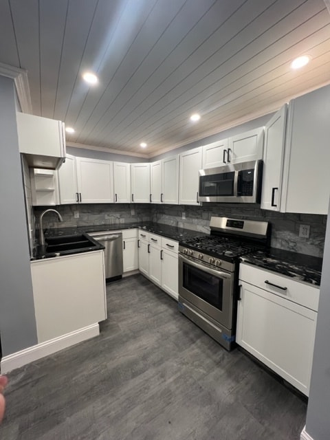 Photo - 1924 E Genesee St