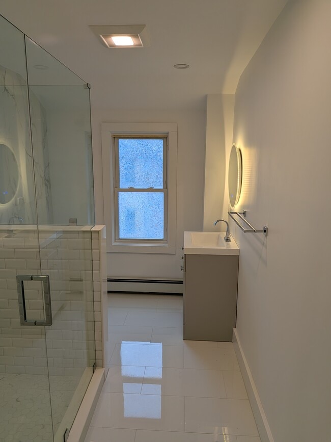 Building Photo - 91 Wallingford Rd Unit 3