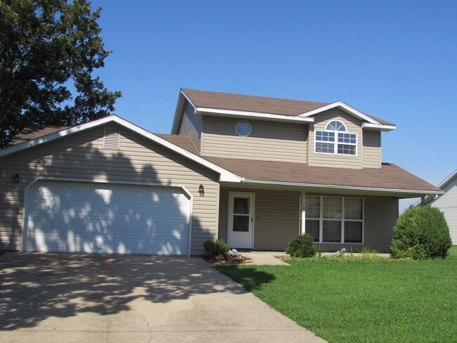 Building Photo - Just Minutes To Fort Leonard Woods Main Gate Rental