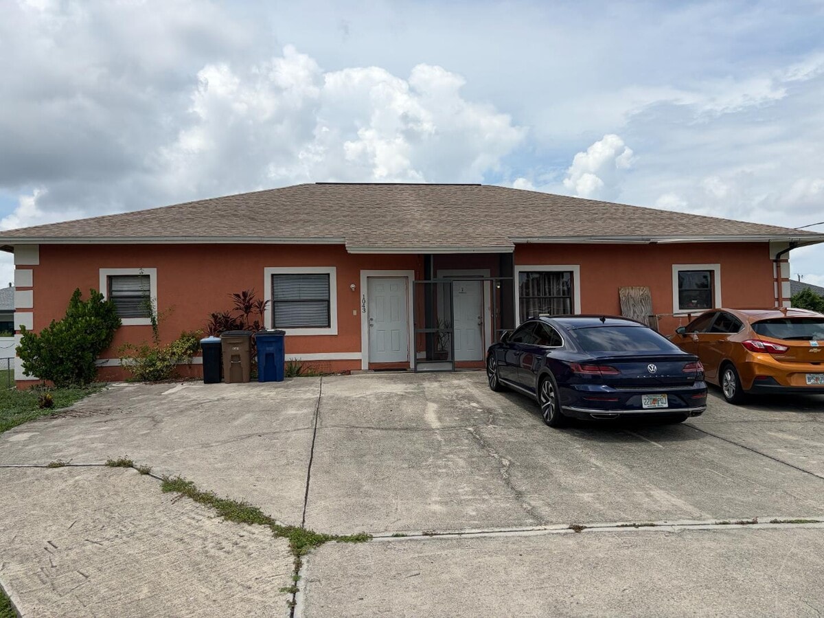 Photo - 1043 Abrams Blvd