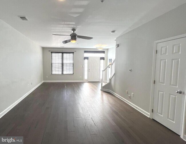 Photo - 2724 Oak Leaf Ct
