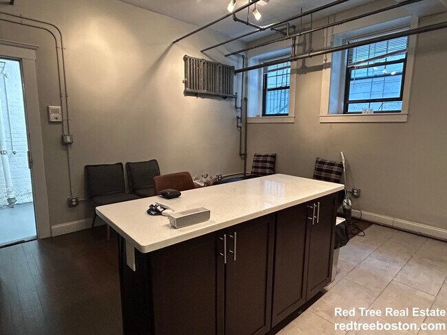 Photo - 116 Riverway
