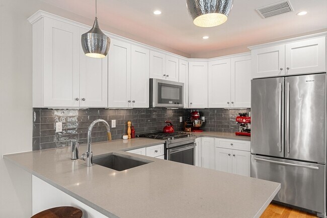 Photo - 178 Thornton St Unit 1