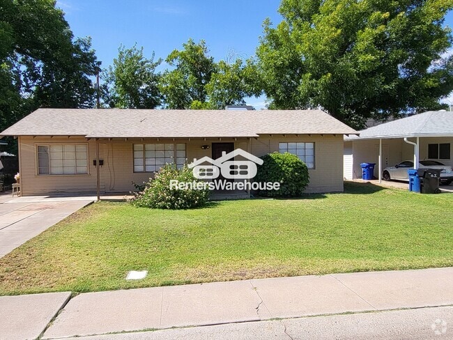 Building Photo - 1341 E Hall St Rental