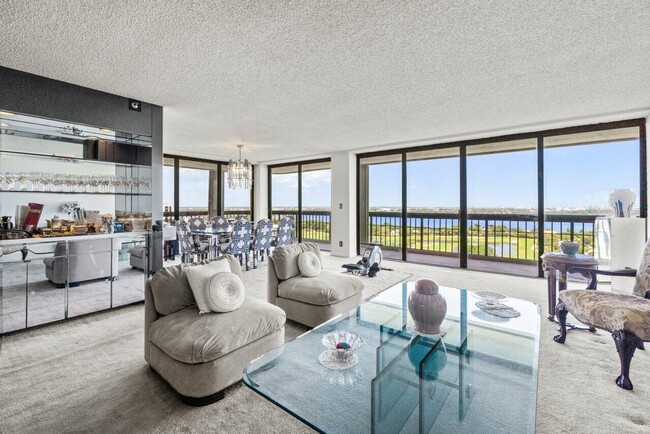 Building Photo - 1900 Consulate Pl Unit 2001