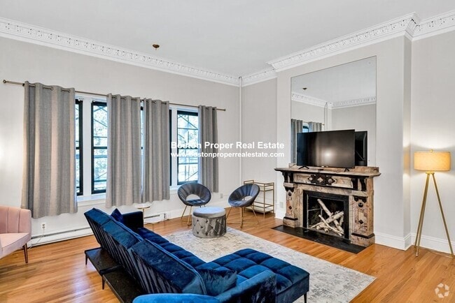Building Photo - 140 Beacon St Unit 2 Rental