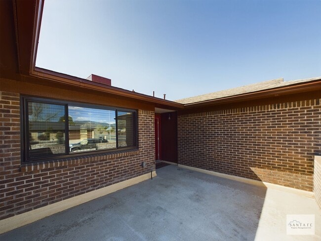 Photo - Beautifully Remodeled single Level Home Av...