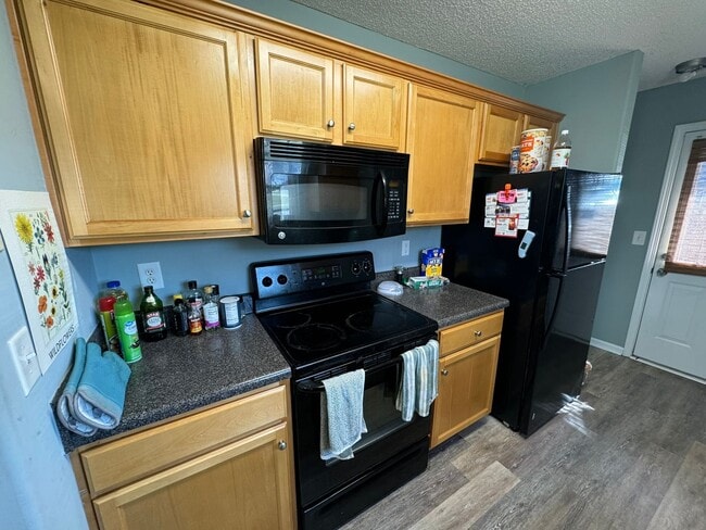 Photo - Awesome Standalone Townhouse at Bridgewater!