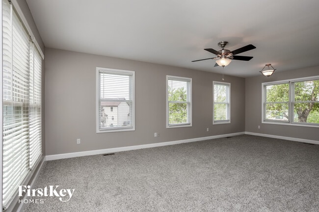 Photo - 128 Homefield Lake Ct