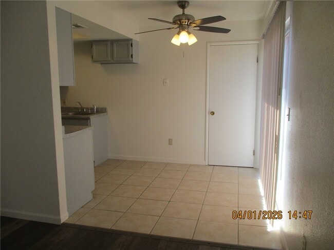1235 Navajo Dr