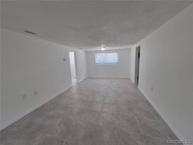 Photo - 27 E Lemon St