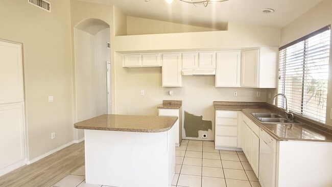 Photo - REMODELED 3-BEDROOM BY SAN TAN MALL