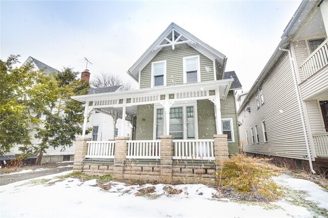 Photo - 36 Cambridge St Unit Lower