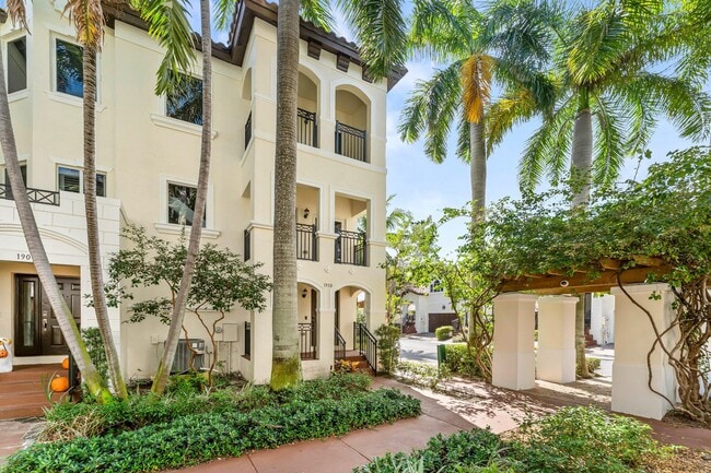 Photo - 1910 Coastal Bay Blvd