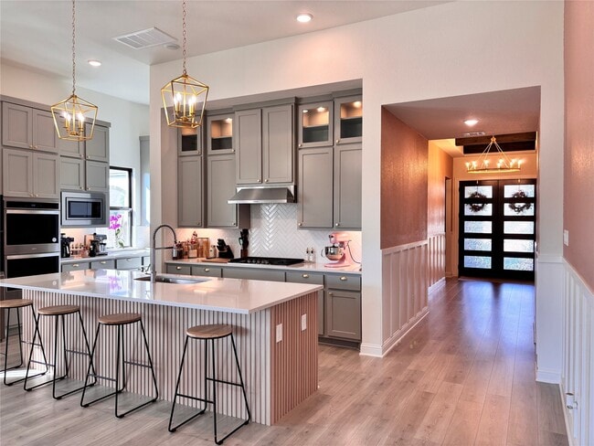 Photo - 4611 Columbus Dr