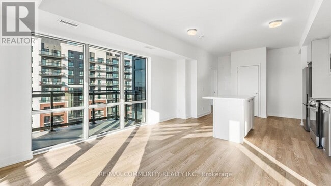 Photo - 51 Clarington Blvd Unit 807