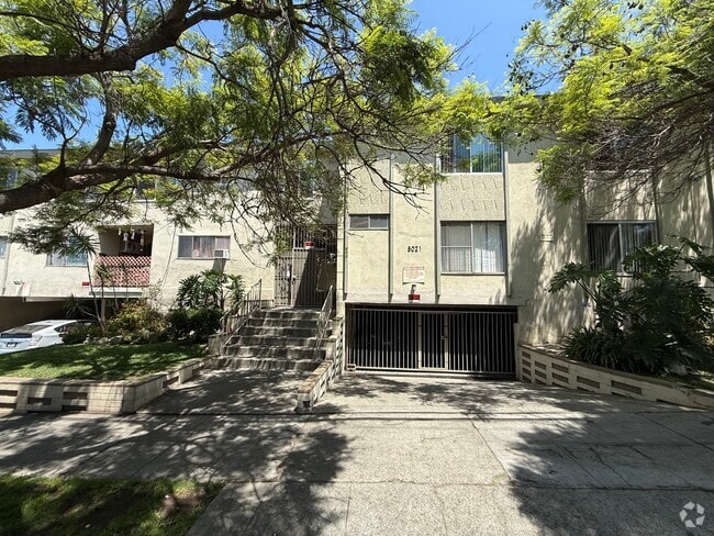 Building Photo - 5021 Lemon Grove Ave Unit 17 Rental