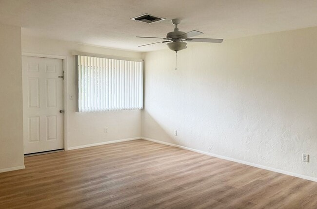 Photo - 757 95th Ave N