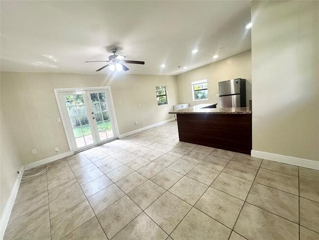 Photo - 260 NW 106th St