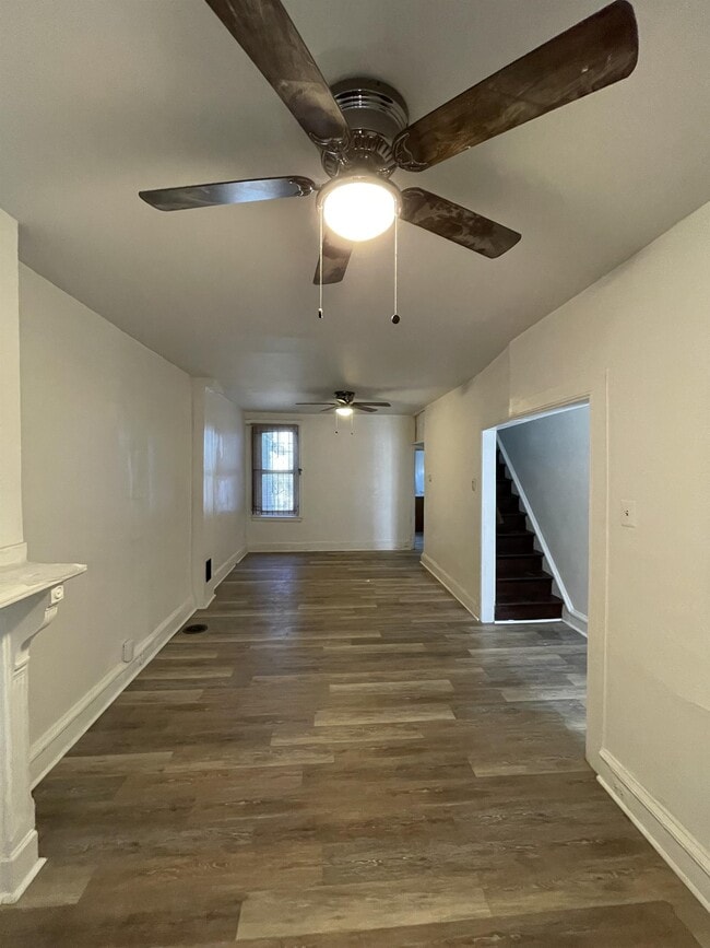 Photo - 412 N Holly St