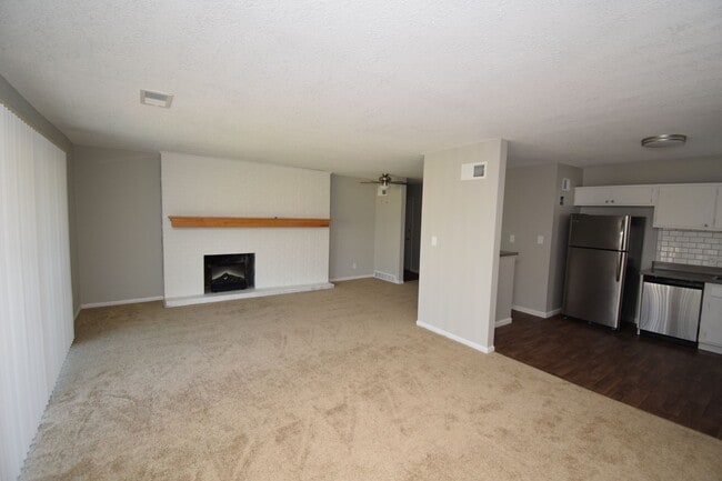 Brookridge Country Club Apartments