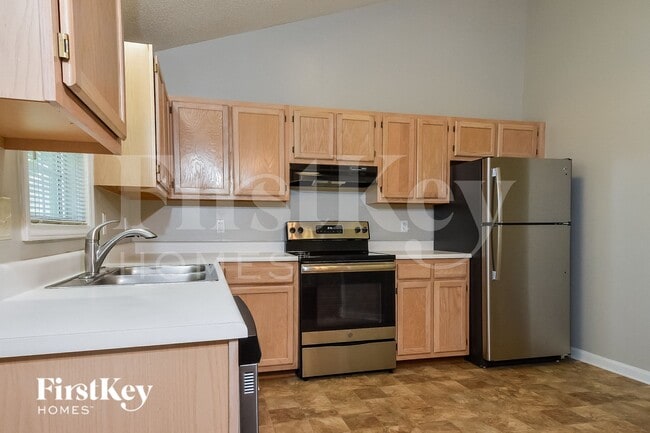 Photo - 7121 Taunton Dr