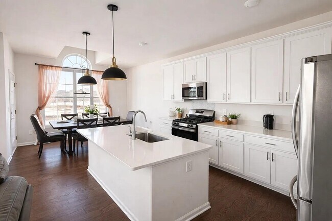 Photo - 49773 Lantern Wy