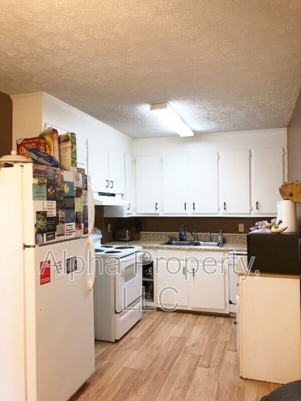 Photo - 7 Pembroke Ln