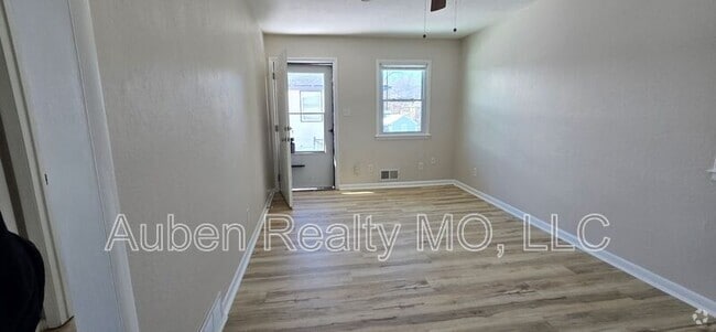 Building Photo - 3143 Puckett Rd Unit 744 Rental