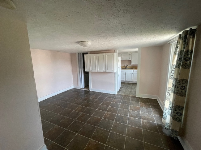 Photo - 106 Depot St