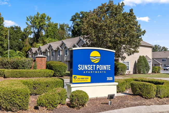 Sunset Pointe Apartments
