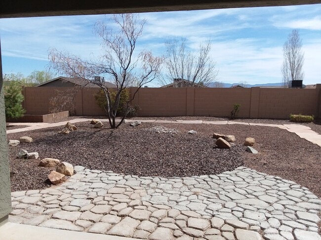 Photo - 661 Belmont Way