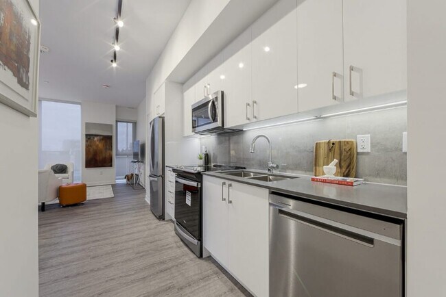 Photo - Sheridan Crossing