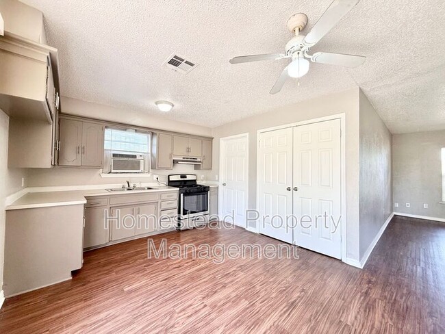 Photo - 324 NW 91st St