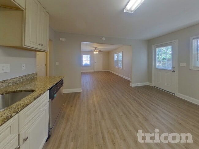 Photo - 715 West Blvd