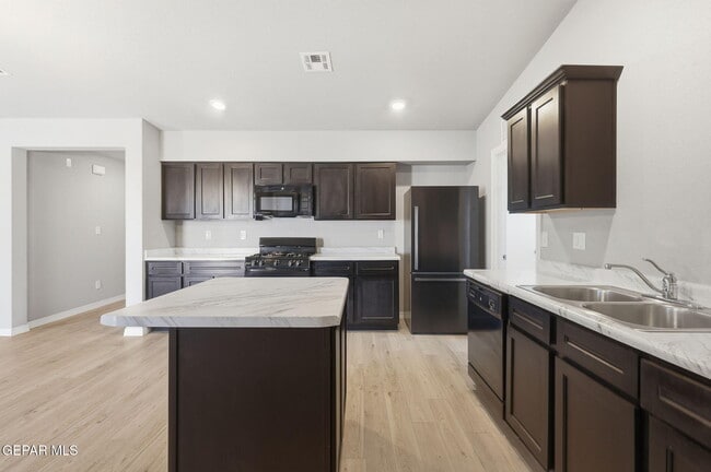 Photo - 14561 Desert Poppy Ct