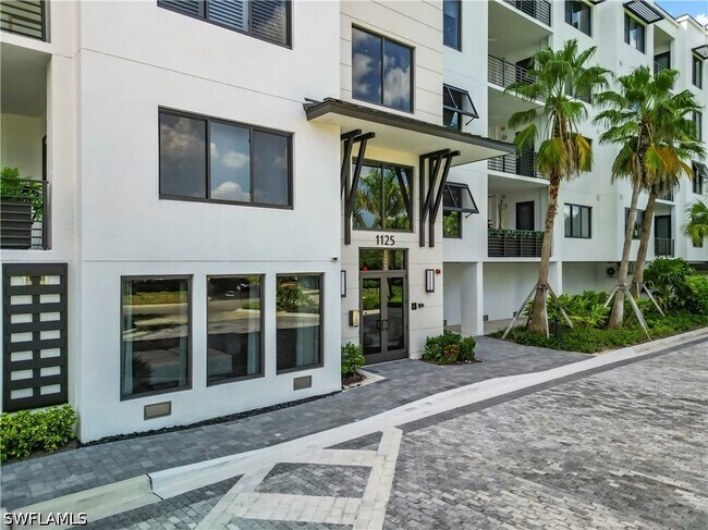 Photo - 1125 Central Ave Unidad 462