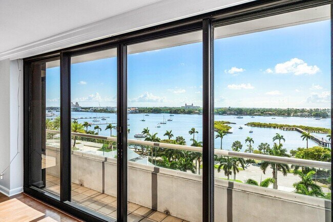 Building Photo - 529 S Flagler Dr Unit 9g Rental