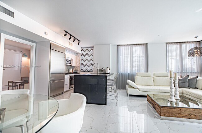 Photo - 500 Brickell Ave Unit 301