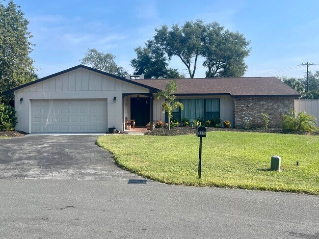 Photo - 1775 Hannah Dr