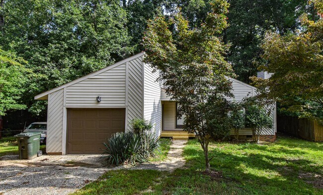 5924 Dalton Rd