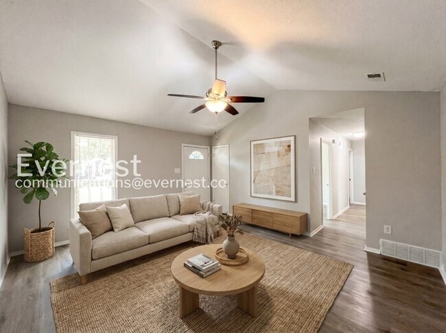 Photo - 6445 Collinwood Rd