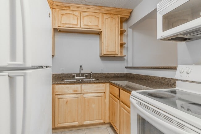 Building Photo - 600 19th St Unit 4 Rental