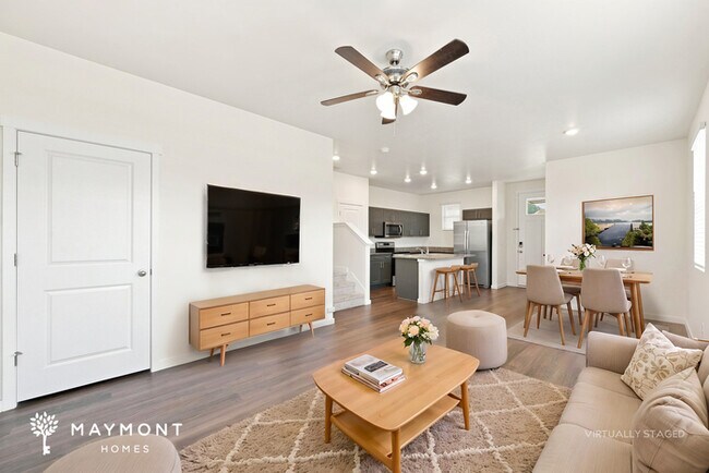 Photo - Townhome with Open Layout in Thornton