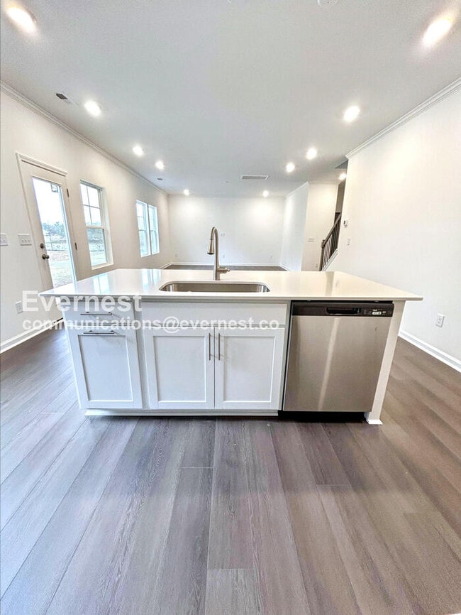 Photo - 627 Roy Adams Rd