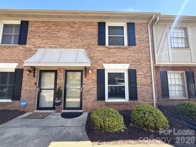 Building Photo - 3726 Park Rd