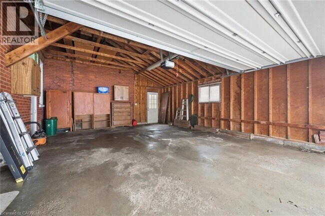 Photo - 10 Hampton St