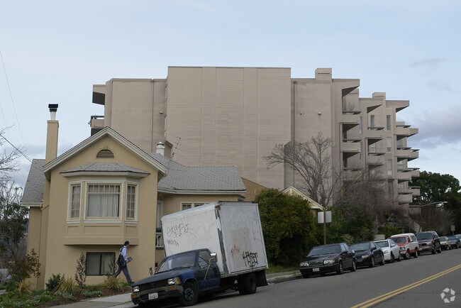 Photo - Heritage of Claremont